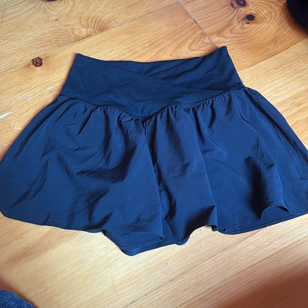 Black aerie crossover shorts